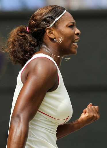 セレーナとズボナレワが決勝へ、ウィンブルドン選手権