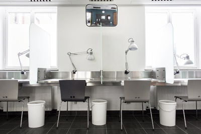 英国初の「薬物摂取部屋」、スコットランドに設置へ