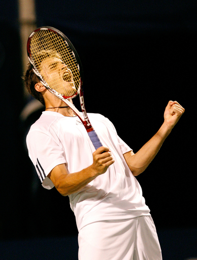 ジル・シモン フェデラーを下し3回戦へ