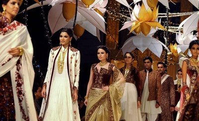  ＜インド・ブライダル・ファッション・ウィーク 2013＞ロヒット・バル