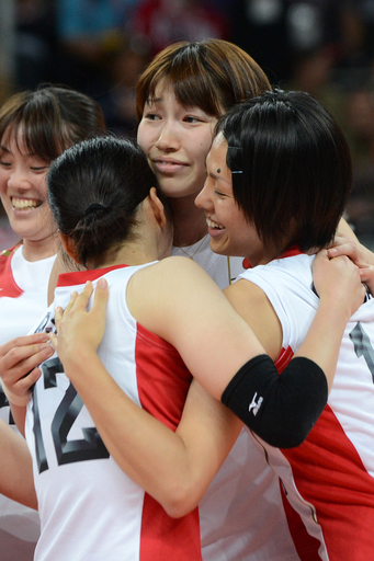 女子バレー日本、フルセットの末に中国を破り準決勝へ