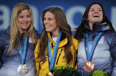 ブライトが女子スノーボードハーフパイプで金、バンクーバー冬季五輪