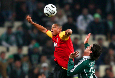 ＜サッカー UEFA杯＞ランス 2戦合計3-1で決勝トーナメント2回戦へ - ギリシャ