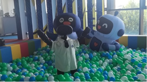 北京に「ロボット幼稚園」開園　試行錯誤しながら成長