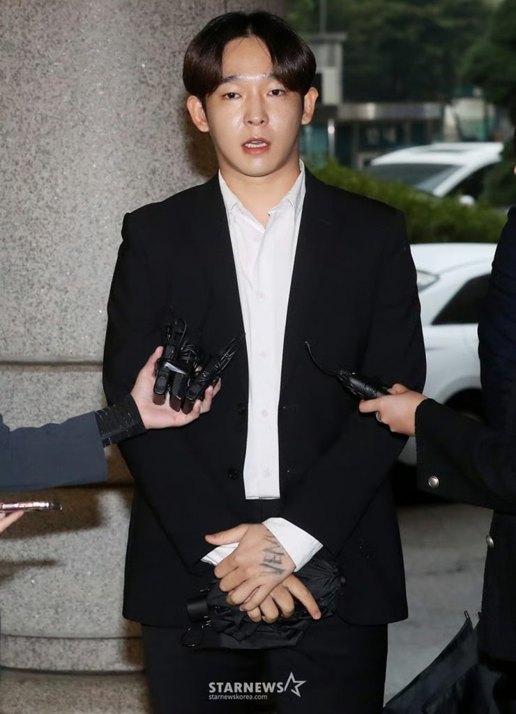 (c)STARNEWS