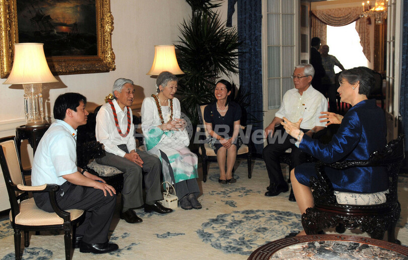 天皇、皇后両陛下 ハワイ王朝の宮殿での晩さん会にご出席