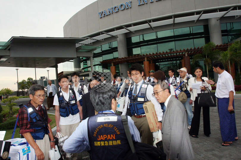 日本の国際緊急援助隊医療チーム、ミャンマーに到着