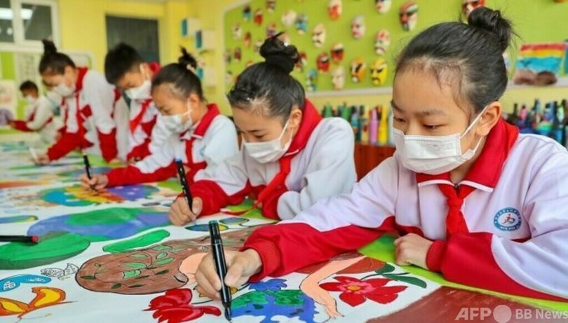 中国最高指導者と外国の子どもとの文通