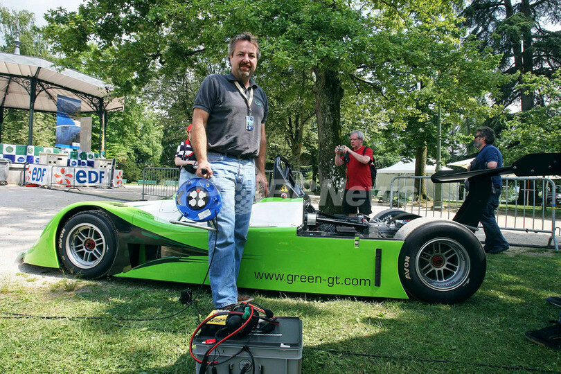 電気自動車レースカー、フランスで大会