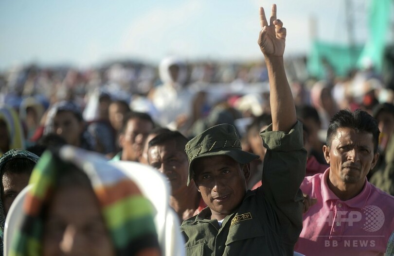 コロンビア内戦終結へ、和平に湧く左翼ゲリラ野営地