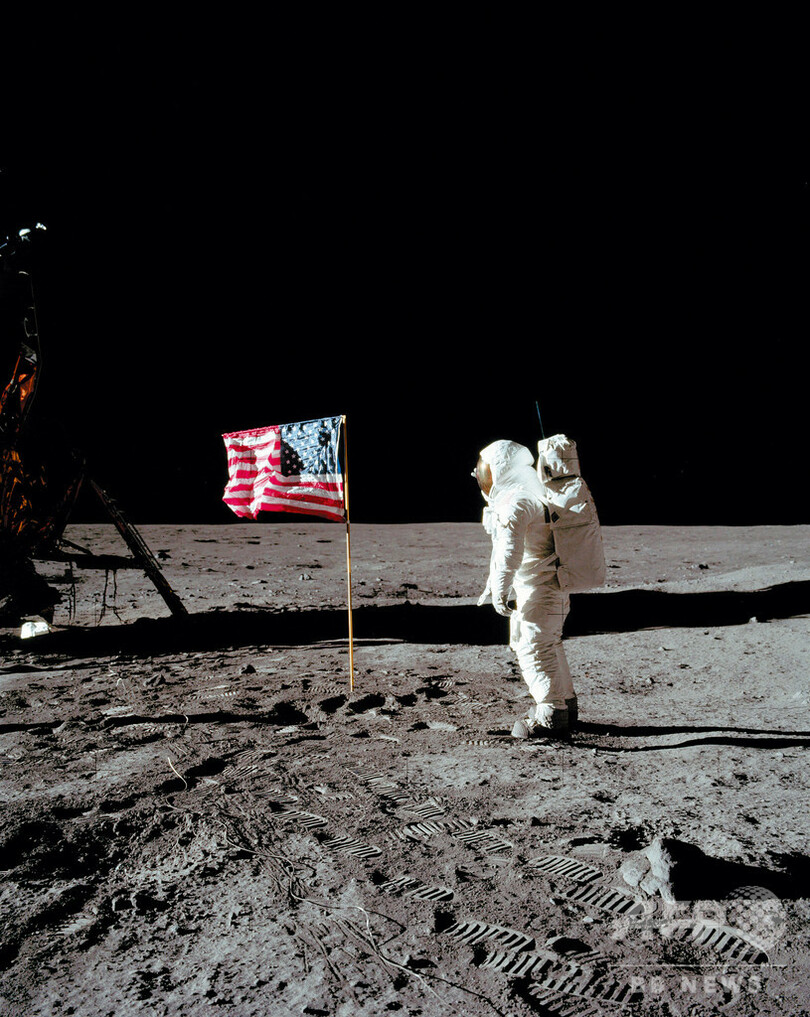 月面着陸はうそ？ アポロ11号を取り巻く陰謀論 写真4枚 国際ニュース 