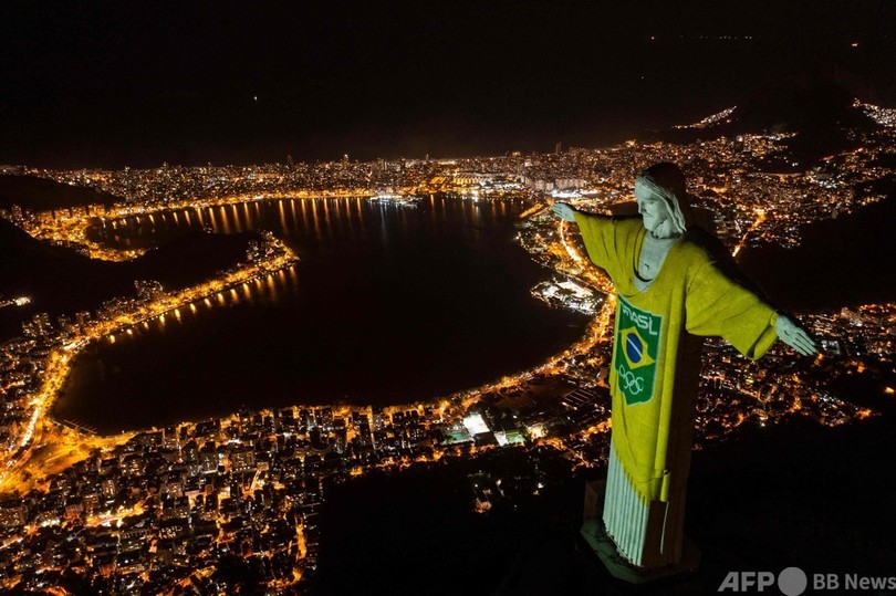 リオのキリスト像が着替え 東京五輪まで100日 写真9枚 国際ニュース Afpbb News