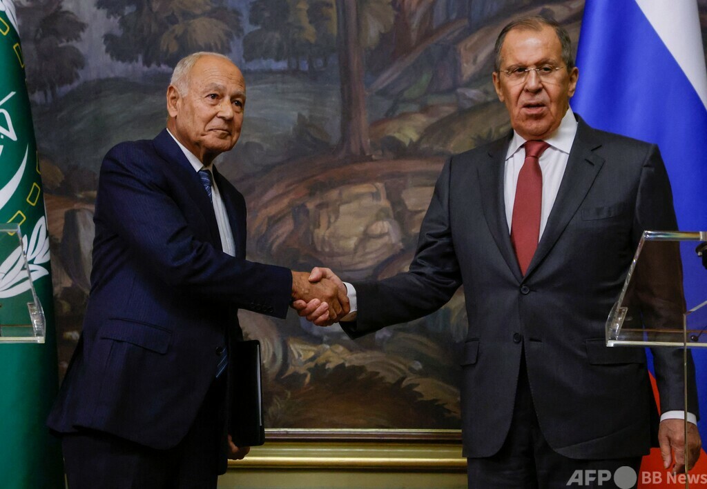 ロシアとアラブ連盟、中東の「流血阻止」で協力 ラブロフ外相 写真7枚 国際ニュース：AFPBB News