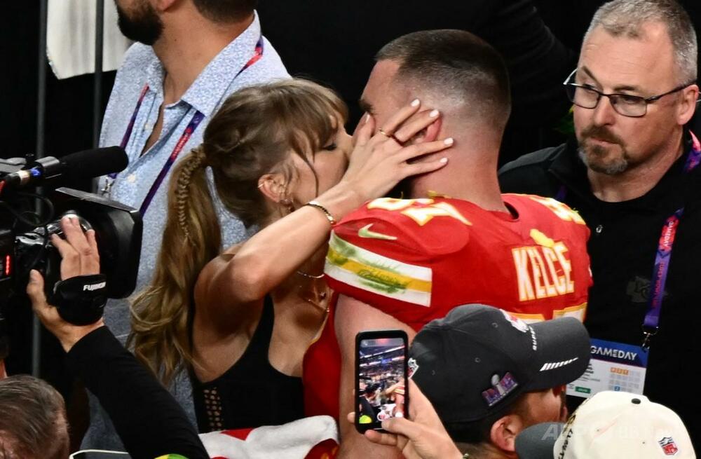 テイラー・スウィフトとトラビス・ケルシーが結婚、NYにセレブ集結