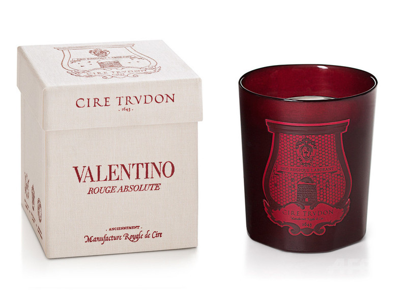 「ヴァレンティノ」、仏老舗キャンドルブランドとコラボ