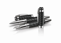 アルフレッド・ヒッチコック（Alfred Hitchcock）監督をテーマにした｢モンブラン（MONTBLANC）｣の限定コレクション 万年筆が35万1750円、ローラーボールが31万1850円（各世界限定3000本）。(c)MONTBLANC