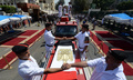 エジプト・カイロ（Cairo）で営まれたイスラム主義組織「ムスリム同胞団（Muslim Brotherhood）」との衝突で死亡した警察官の葬儀（2013年8月15日撮影）。(c)AFP/KHALED DESOUKI