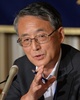 東京の日本外国特派員協会（Foreign Correspondents&apos; Club of Japan、FCCJ）で行われた記者会見で質問に答える、原子力規制委員会の田中俊一（Shunichi Tanaka）委員長（2013年9月2日撮影）。(c)AFP/YOSHIKAZU TSUNO