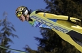 2010年%%バンクーバー冬季五輪%%、ノルディックスキー・ジャンプ団体決勝。日本は1007.7点で5位だった。写真は飛躍する日本の葛西紀明（%%Noriaki Kasai%%）。（2010年2月22日撮影）(c)AFP/JAVIER SORIANO