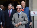米首都ワシントンで、裁判所を出るロジャー・ストーン被告（2019年3月14日撮影、資料写真）。(c)Andrew CABALLERO-REYNOLDS / AFP