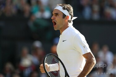 フェデラー、ウィンブルドン8度目Vが視界に ラオニッチに快勝 写真15枚