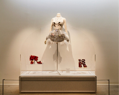 スワロフスキー®・クリスタルで輝く作品が一堂に、ソウルで展覧会 写真