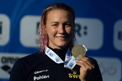 ショーストレムが女子50m自由形V 欧州選手権歴代最多メダリストに