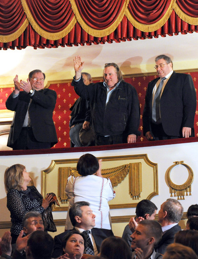 ロシア市民権取得の仏俳優ドパルデュー氏が住民登録