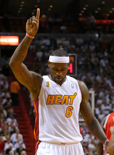 ヒートがNBA開幕戦制す、ブルズはローズの復帰勝利飾れず