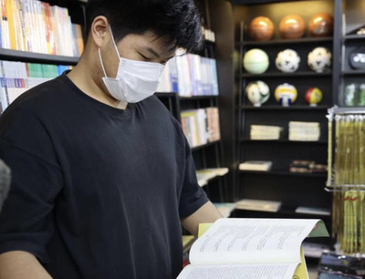 上海市内の新華書店で初の実店舗での営業再開