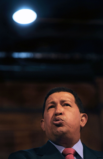 「クリスマスはプレゼント控えて建国の英雄の話を」、チャベス大統領