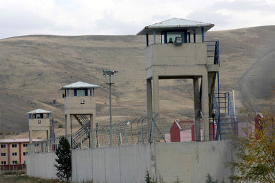 子どもの殺害事件増、死刑復活を求める声 トルコ