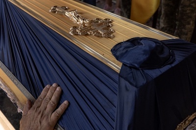 戦死兵の精子廃棄が物議、撤回法案審議へ ウクライナ議会