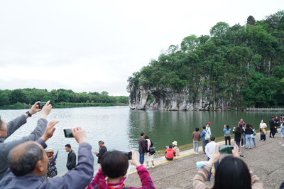 「山水画の世界」 中国・桂林が新たな観光地をアピール