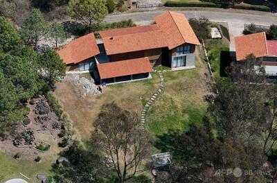 麻薬王の「最後の隠れ家」 高級リゾートをパニックに陥れた銃撃戦