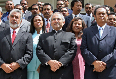 グスマン前大統領、東ティモール首相に就任