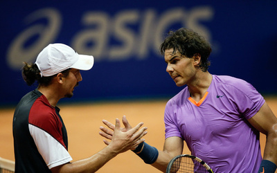 ナダルが辛勝で決勝進出決める、ブラジル・オープン