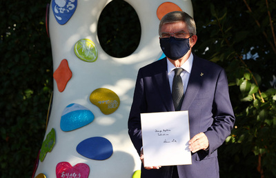 IOCバッハ会長、「復興のモニュメント」訪れる