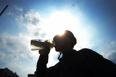 各地で高温続く 高温手当支給も