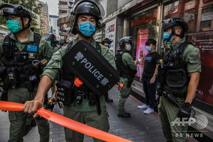 香港、立法会選延期への抗議デモ 国安法違反などで約300人逮捕