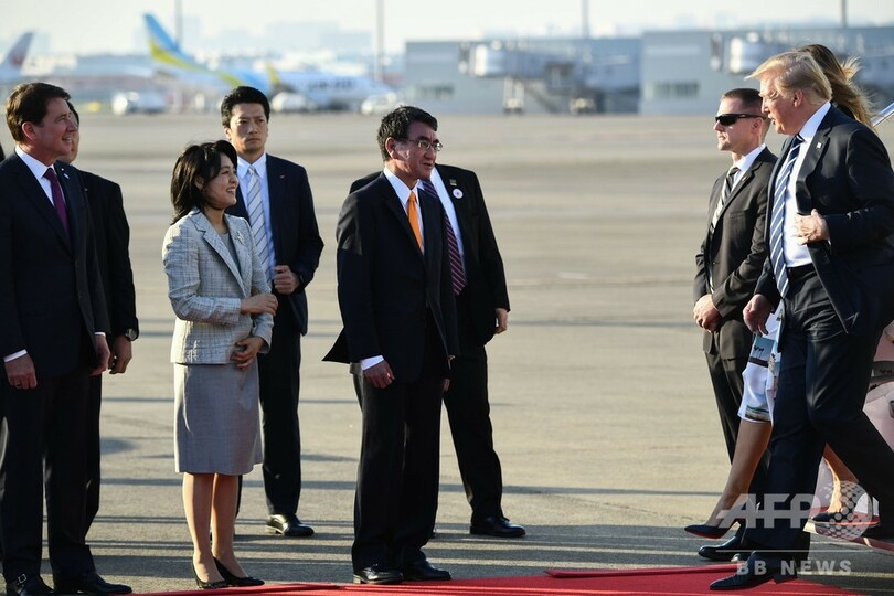 トランプ大統領、来日早々 貿易に厳しい姿勢 「もう少し公平に」