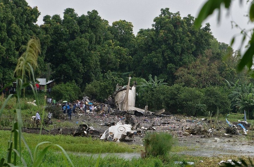 南スーダン、航空機が墜落 少なくとも27人死亡