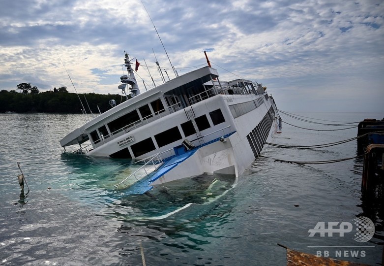 インドネシア バリ島でフェリー浸水 死傷者なし 写真6枚 国際ニュース Afpbb News