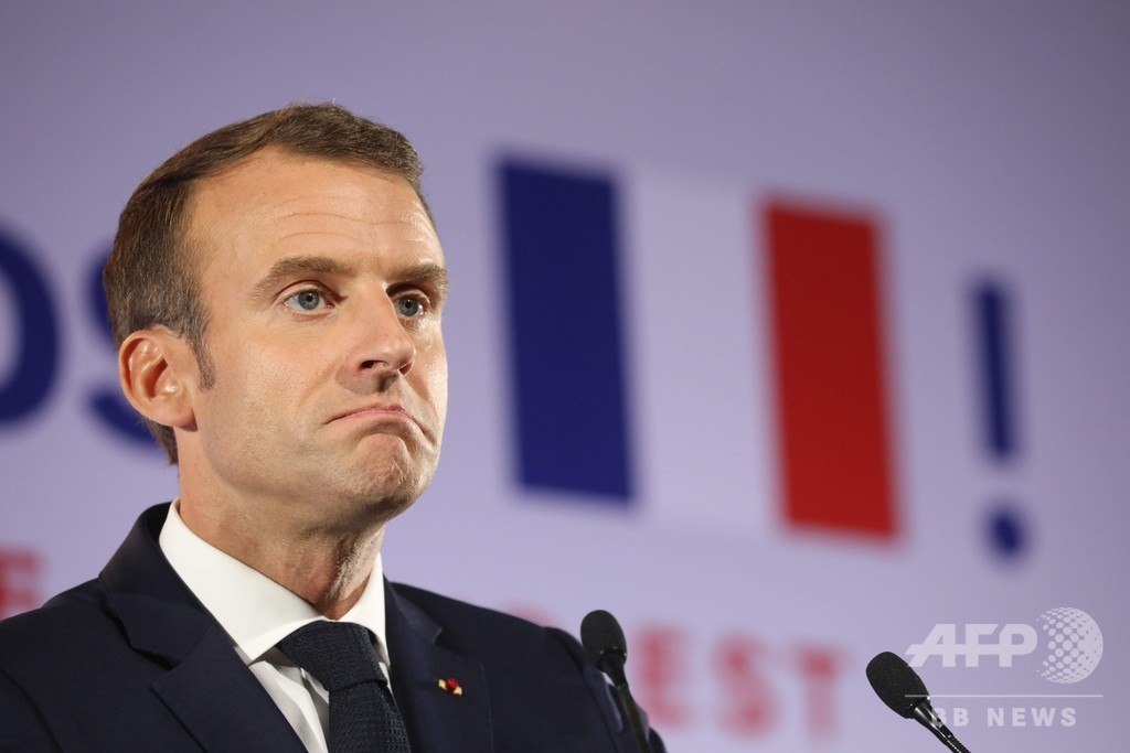 マクロン仏大統領の支持率、25%に低下 世論調査 マクロン仏大統領の支持率、25%に低下 世論調査