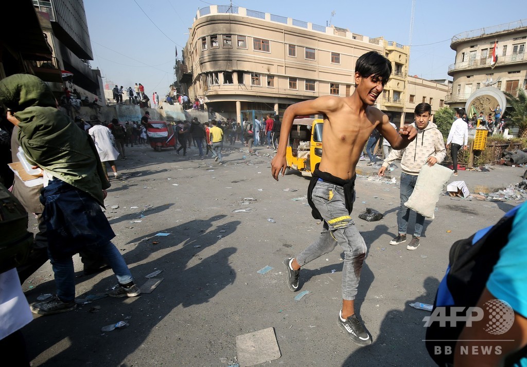 反政府デモ続くイラク 首都の3か所で爆発 6人死亡 写真3枚 国際ニュース Afpbb News