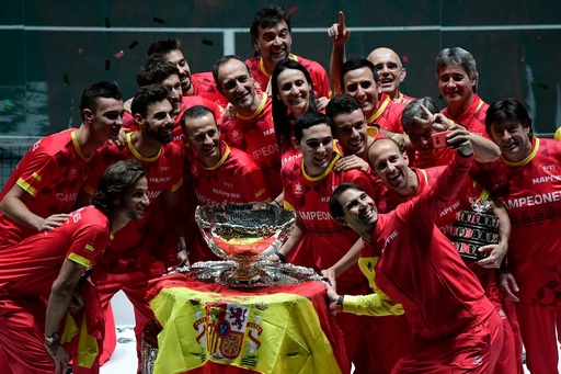 スペインがデビスカップ6度目V、ナダルは圧巻シーズンの有終飾る 写真 