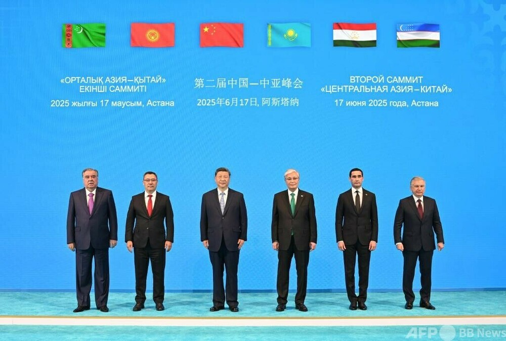 中国 中央アジア5か国と恒久的善隣友好協力条約を締結 写真1枚 国際