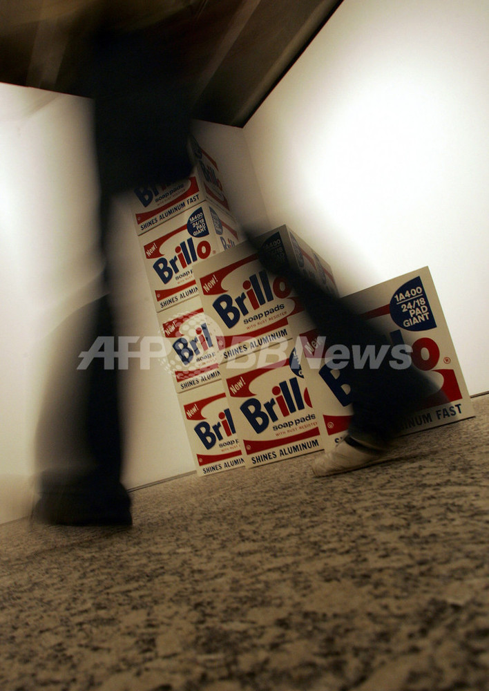 ウォーホルの「ブリロ・ボックス」、105個は贋作 写真1枚 国際ニュース