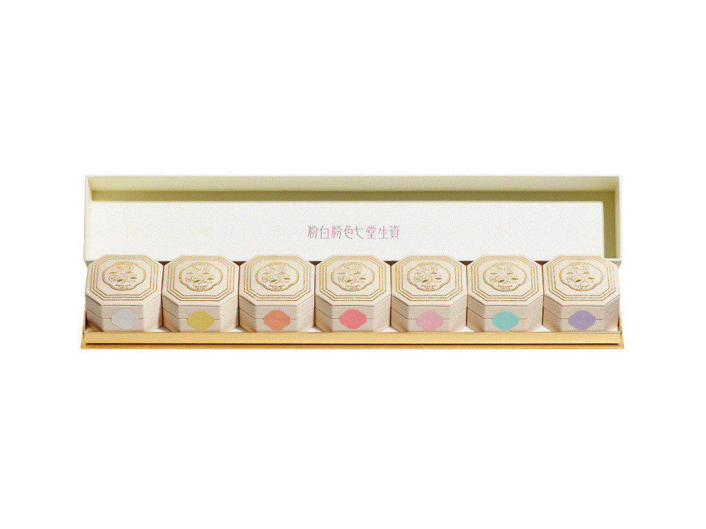 「資生堂 7ライト パウダーイルミネーター」7つの色と光で輝く肌に