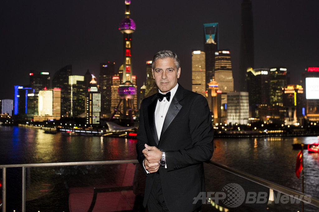 ジョージ・クルーニーも出席、「オメガ」主催のスペシャルイベント